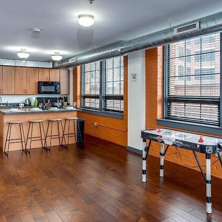 شقة Centric Modern Loft W/ King Beds روتشستر المظهر الخارجي الصورة